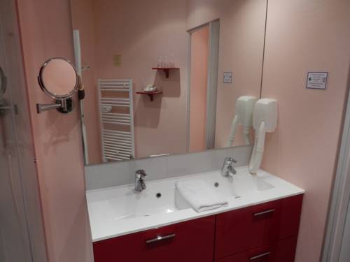 Imagen de la habitación del Hotel H&ocirc;tel Saint-hubert, Cheverny. Foto 13