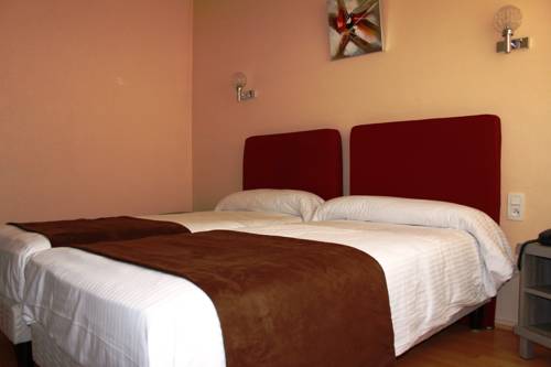 Imagen de la habitación del Hotel H&ocirc;tel Saint-hubert, Saint-Claude. Foto 6