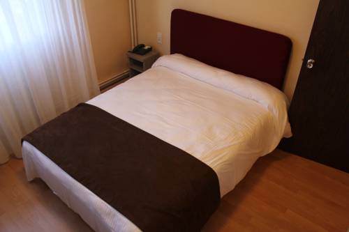 Imagen de la habitación del Hotel H&ocirc;tel Saint-hubert, Saint-Claude. Foto 15