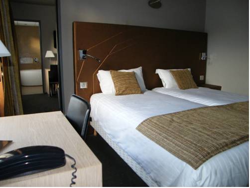 Imagen de la habitación del Hotel H&ocirc;tel Saint-pierre. Foto 3