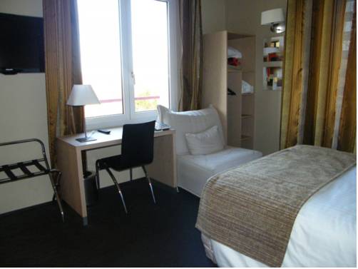 Imagen de la habitación del Hotel H&ocirc;tel Saint-pierre. Foto 8