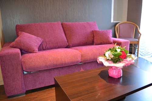 Imagen de la habitación del Hotel H&ocirc;tel Saint-pierre, Pontarlier. Foto 13