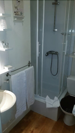 Imagen de la habitación del Hotel Hôtel San Pedro. Foto 14