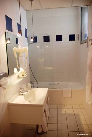 Imagen de la habitación del Hotel H&ocirc;tel Savoie Leman. Foto 3