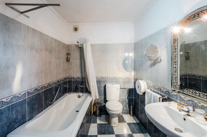 Imagen de la habitación del Hotel H&ocirc;tel Spa Atlassia. Foto 6