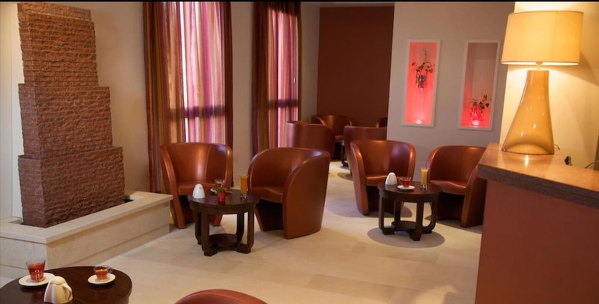 Imagen de los interiores del Hotel Hôtel Spa Du Béryl. Foto 19