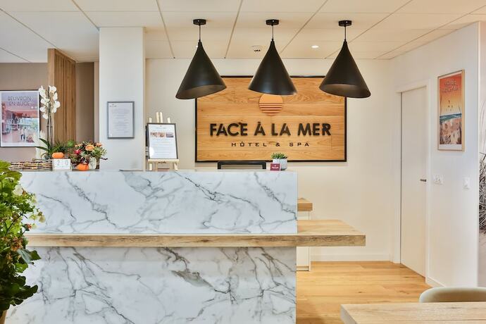 Imagen general del Hotel H&ocirc;tel Spa Face &agrave; la Mer. Foto 5