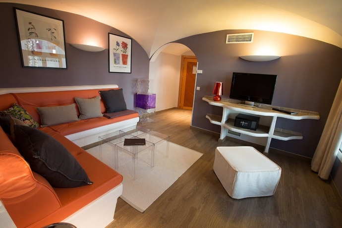 Imagen de la habitación del Hotel Hôtel Spa Restaurant L'ostella. Foto 8