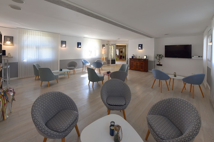 Imagen de los interiores del Hotel Hôtel Spa Restaurant L'ostella. Foto 19