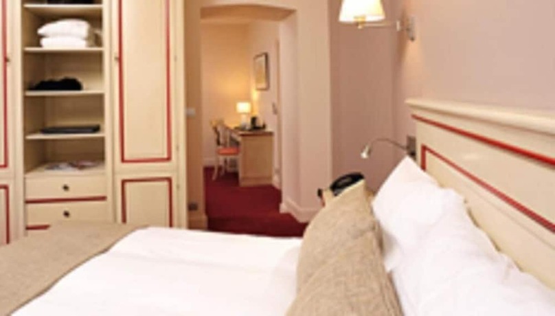 Imagen de la habitación del Hotel H&ocirc;tel Spa Thermalia. Foto 5