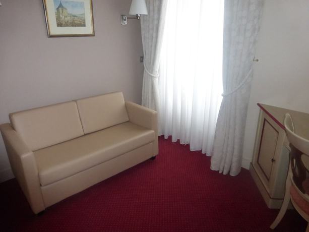 Imagen de la habitación del Hotel H&ocirc;tel Spa Thermalia. Foto 15