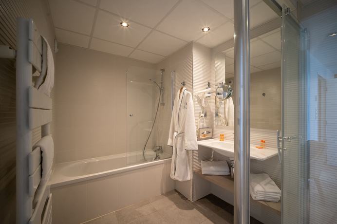 Imagen de la habitación del Hotel H&ocirc;tel Spa Valdys La Baie. Foto 2