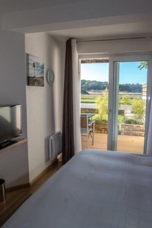 Imagen de la habitación del Hotel H&ocirc;tel Sports and Spa La Voile d\'Or. Foto 13