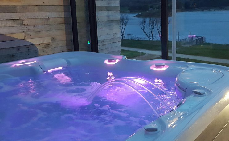 Imagen de la piscina del Hotel H&ocirc;tel Sports and Spa La Voile d\'Or. Foto 18