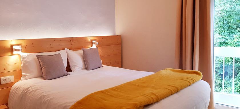 Imagen de la habitación del Hotel H&ocirc;tel Sports and Spa La Voile d\'Or. Foto 16