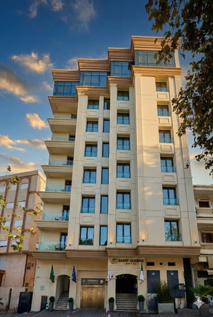 Imagen general del Hotel H&ocirc;tel St. Eug&egrave;ne. Foto 1