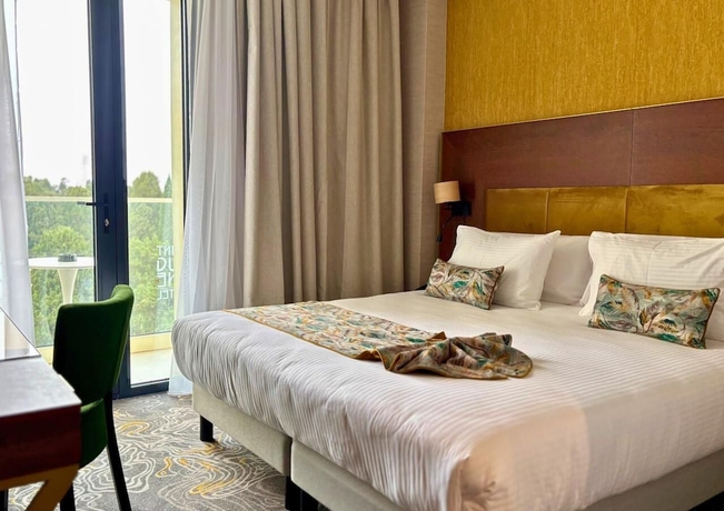 Imagen de la habitación del Hotel H&ocirc;tel St. Eug&egrave;ne. Foto 12