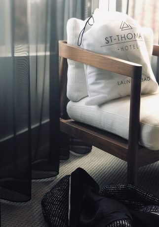 Imagen de la habitación del Hotel H&ocirc;tel St-Thomas. Foto 5