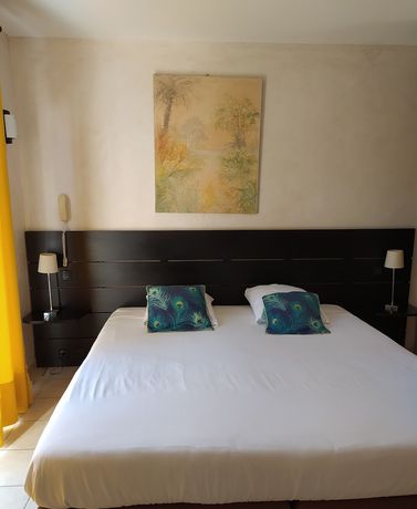 Imagen de la habitación del Hotel H&ocirc;tel Synaya. Foto 17