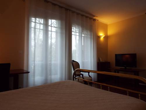 Imagen de la habitación del Hotel Hôtel Terminus, Cahors. Foto 5