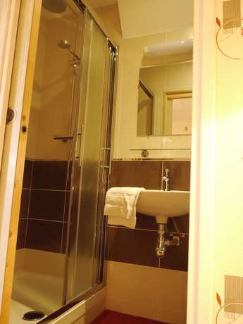 Imagen de la habitación del Hotel H&ocirc;tel Terminus, Saint Malo. Foto 14