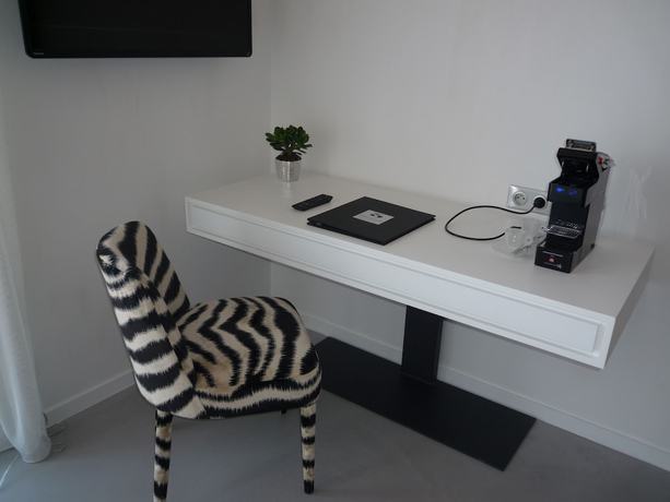 Imagen de la habitación del Hotel H&ocirc;tel Thierry DRAPEAU. Foto 2