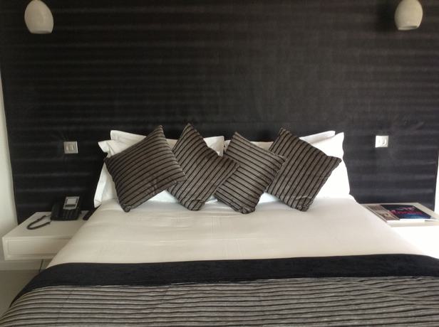 Imagen de la habitación del Hotel H&ocirc;tel Thierry DRAPEAU. Foto 6