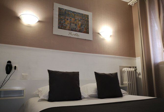 Imagen de la habitación del Hotel H&ocirc;tel Trianon, Tours. Foto 2