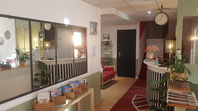 Imagen de los interiores del Hotel H&ocirc;tel Trianon, Tours. Foto 18