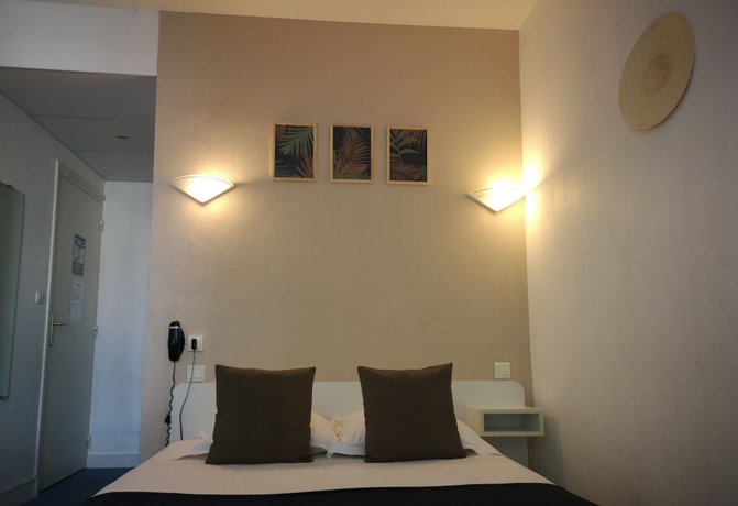Imagen de la habitación del Hotel H&ocirc;tel Trianon, Tours. Foto 5