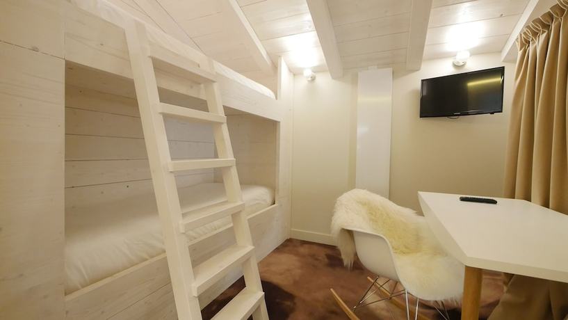 Imagen de la habitación del Hotel H&ocirc;tel Tsanteleina. Foto 2