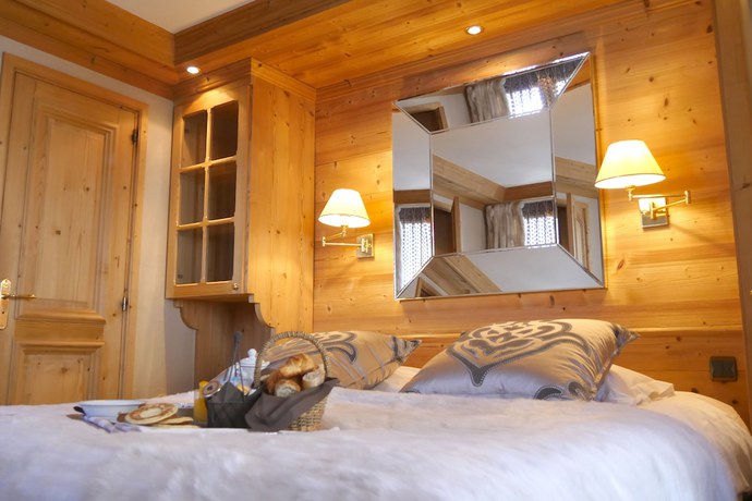 Imagen de la habitación del Hotel H&ocirc;tel Tsanteleina. Foto 13