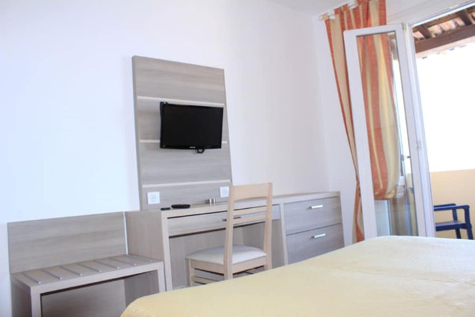 Imagen de la habitación del Hotel H&ocirc;tel U PARADISU. Foto 7