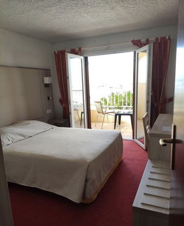 Imagen de la habitación del Hotel H&ocirc;tel U PARADISU. Foto 8