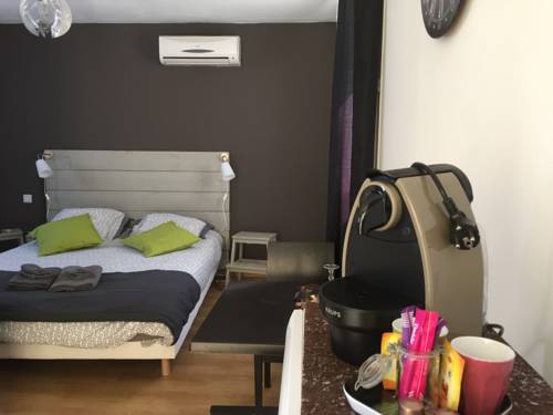Imagen de la habitación del Hotel H&ocirc;tel U Passa Tempu. Foto 2