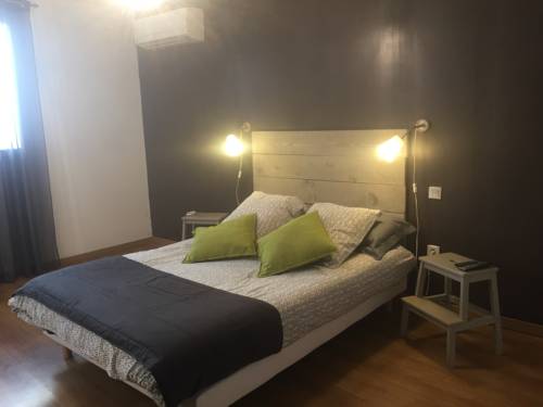 Imagen de la habitación del Hotel H&ocirc;tel U Passa Tempu. Foto 8