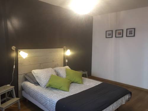 Imagen de la habitación del Hotel H&ocirc;tel U Passa Tempu. Foto 9