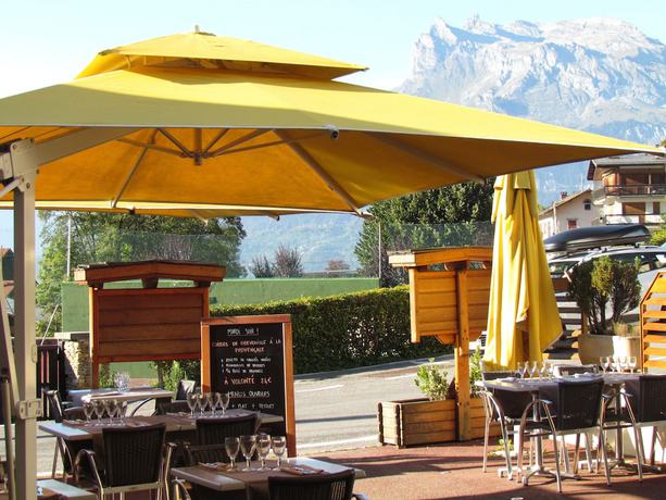 Imagen de los exteriores del Hotel Hôtel Val Joly. Foto 14