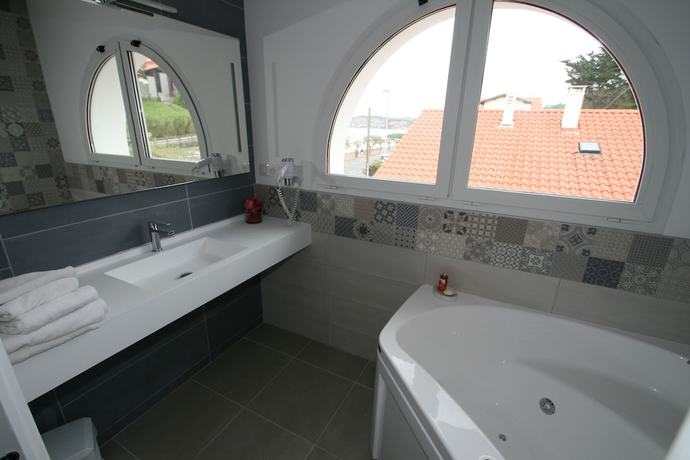 Imagen de la habitación del Hotel Hôtel Valencia. Foto 10