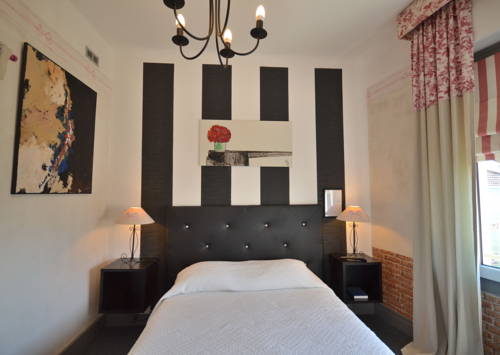 Imagen de la habitación del Hotel H&ocirc;tel Vauban. Foto 16