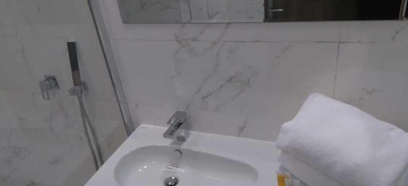 Imagen de la habitación del Hotel H&ocirc;tel Vent-Dome Khaled. Foto 12