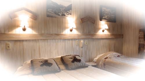 Imagen de la habitación del Hotel H&ocirc;tel Viallet. Foto 3