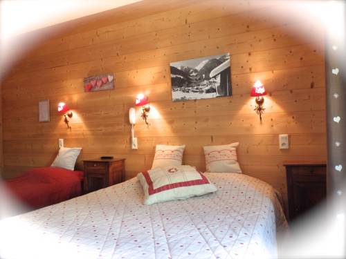 Imagen de la habitación del Hotel H&ocirc;tel Viallet. Foto 11