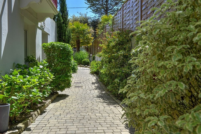 Imagen de los exteriores del Hotel H&ocirc;tel Villa Cap D'ail. Foto 12