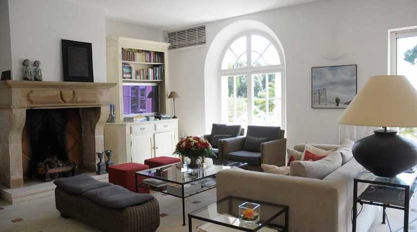 Imagen del bar/restaurante del Hotel Hôtel Villa Les Rosiers. Foto 3