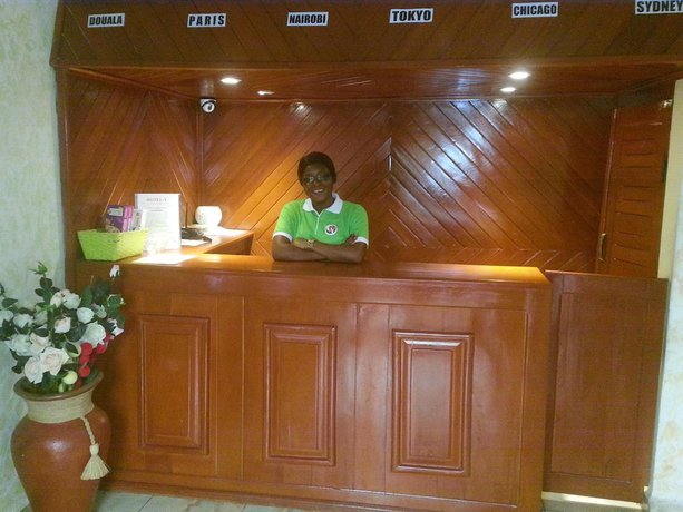 Imagen de los interiores del Hotel H&ocirc;tel - Y. Foto 18