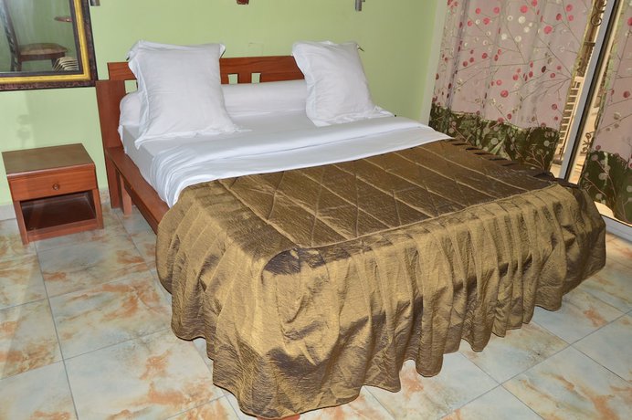 Imagen de la habitación del Hotel H&ocirc;tel - Y. Foto 8
