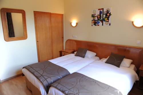 Imagen de la habitación del Hotel H&ocirc;tel & Spa La Closerie. Foto 13