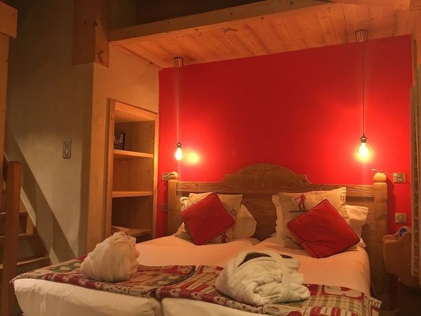 Imagen de la habitación del Hotel H&ocirc;tel and Chalets Le Samovar. Foto 11