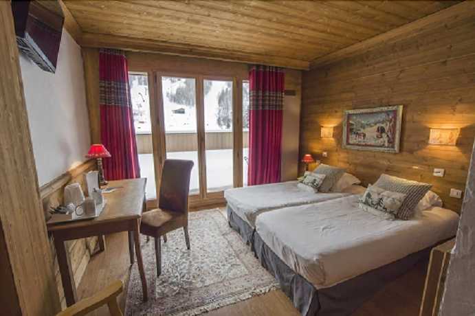 Imagen de la habitación del Hotel H&ocirc;tel and Chalets Le Samovar. Foto 20